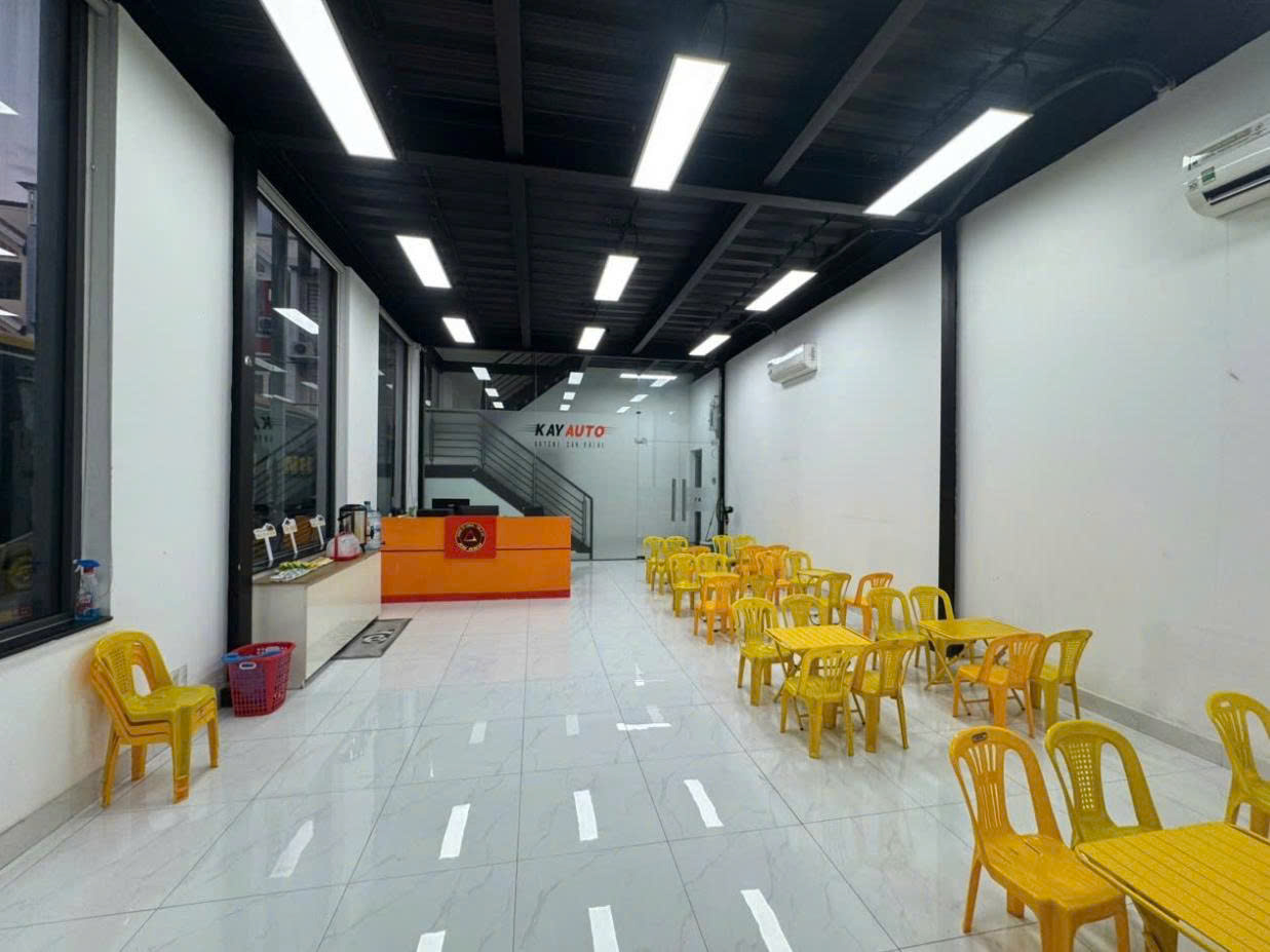 Xe An Anh Văn Phòng 638A Quốc Lộ 13